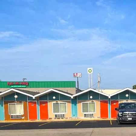 Gray Plaza Motel Benton Rend Lake I-57