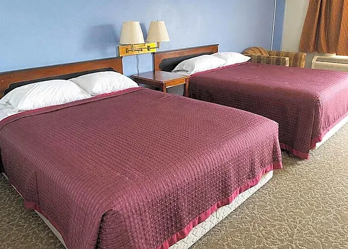 Gray Plaza Motel 2*