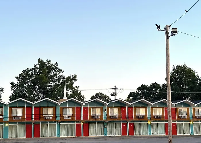 Gray Plaza Rend I-57 Motel 2*
