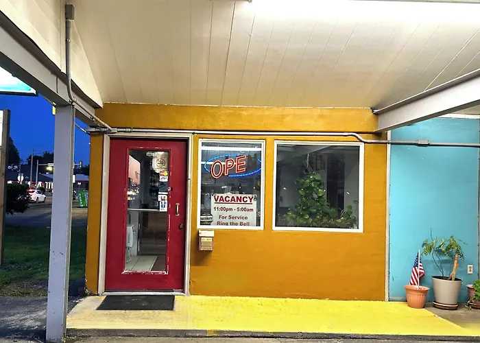 Gray Plaza Rend I-57 Motel 2*