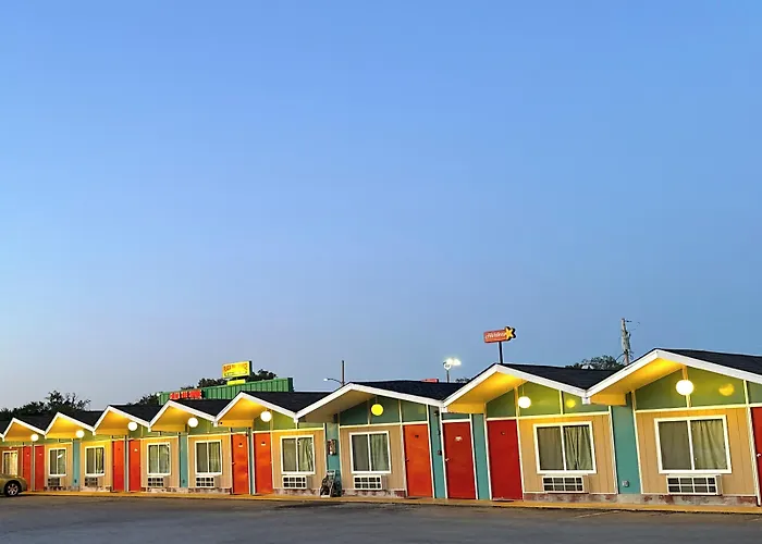 Gray Plaza Rend I-57 Motel
