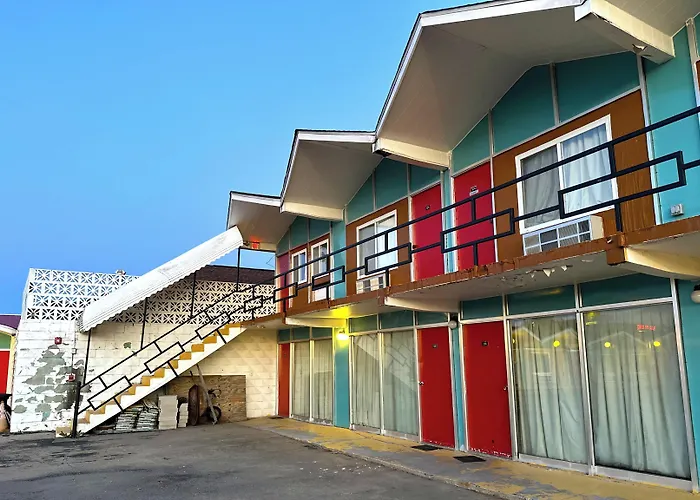 Gray Plaza Rend I-57 Motel 2*