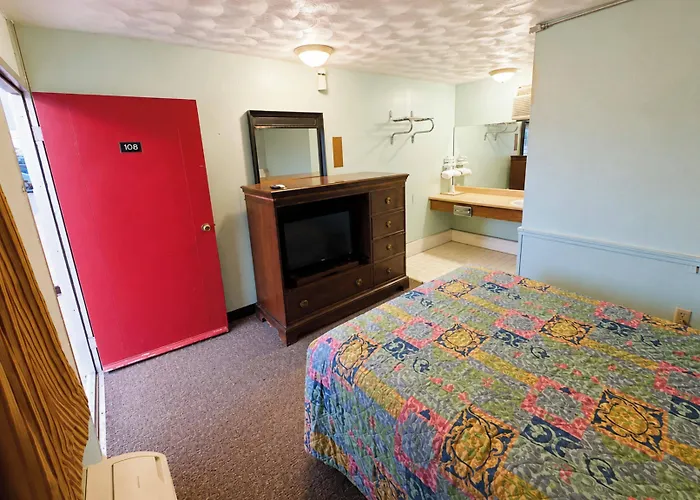 Gray Plaza Rend I-57 Motel 2*