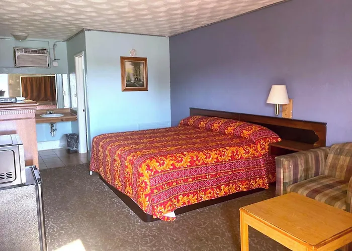 Gray Plaza Motel
