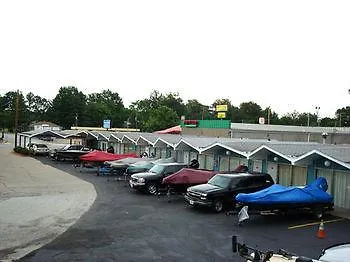 Gray Plaza Rend I-57 Motel Benton
